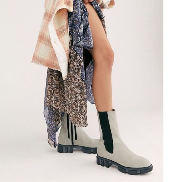 Free People Shoes - NEW FREE PEOPLE LUG CHELSEA BOOT IN GREY 9.5